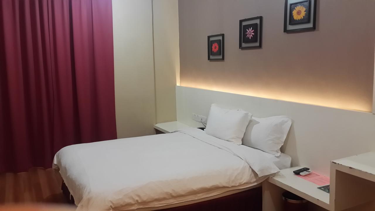 Avida Hotel Лабуан Екстериор снимка