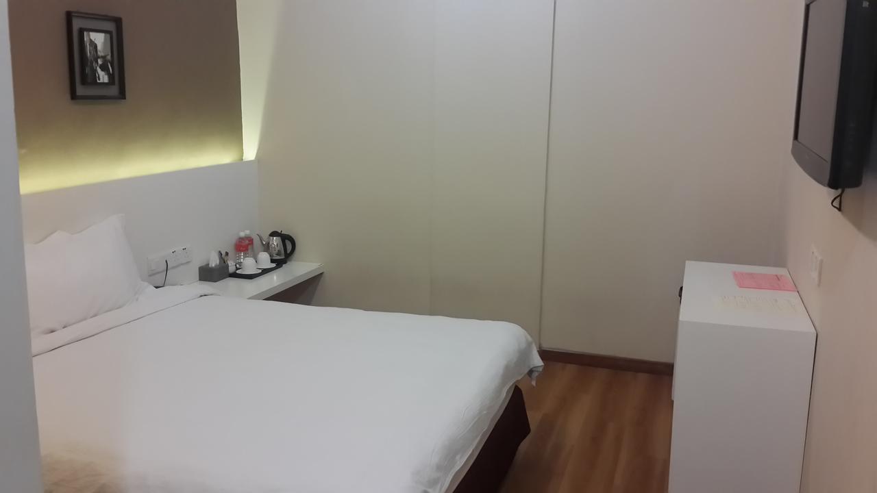 Avida Hotel Лабуан Екстериор снимка