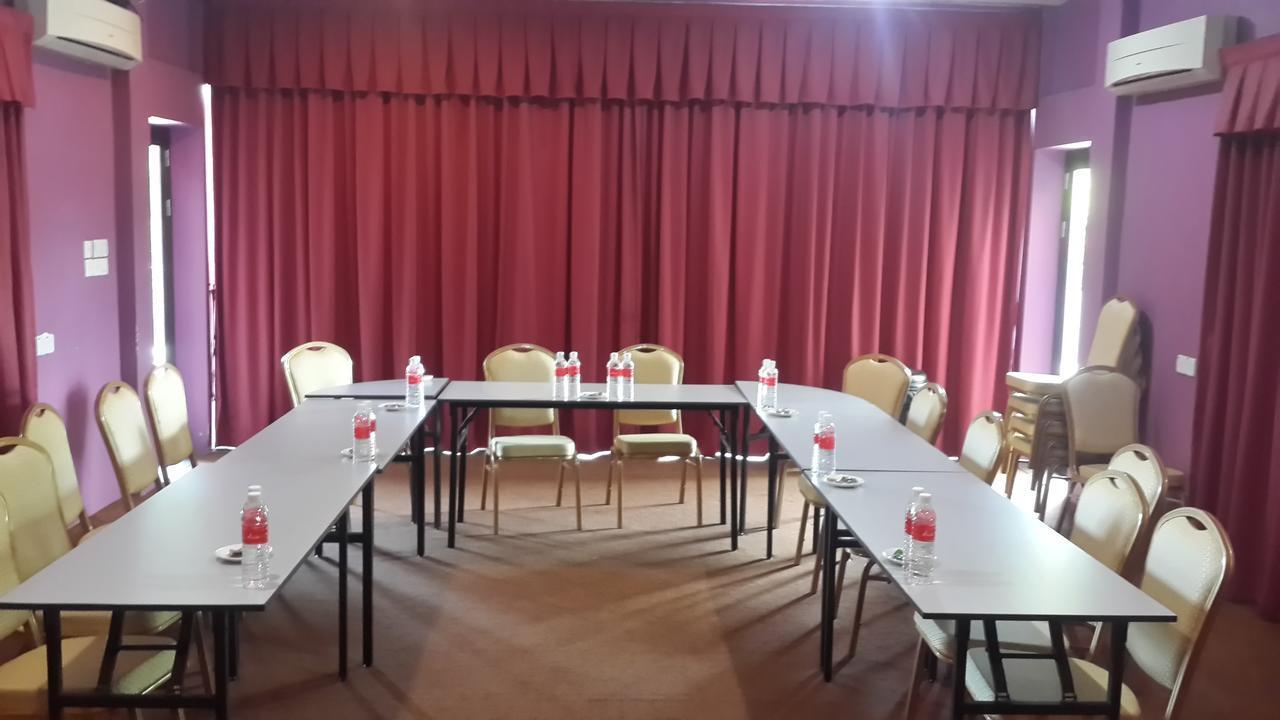 Avida Hotel Лабуан Екстериор снимка